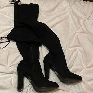 Over the knee Velvet boots